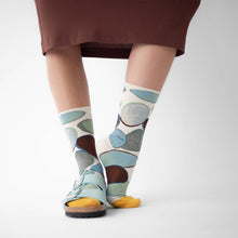 Load image into Gallery viewer, Bonne Maison | Natural Pebble Socks
