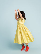 Load image into Gallery viewer, Hansel From Basel | Mini Strawberry Crew
