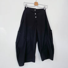 Load image into Gallery viewer, Eleven Stitch | Snap Front Pant in Black
