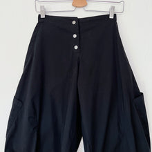 Load image into Gallery viewer, Eleven Stitch | Snap Front Pant in Black
