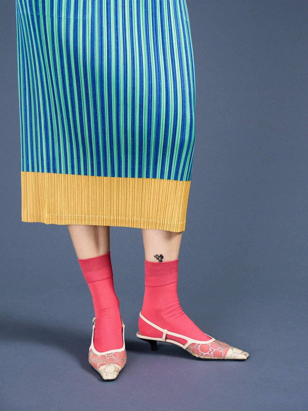 Hansel From Basel | Trouser Crew in Dragonfruit